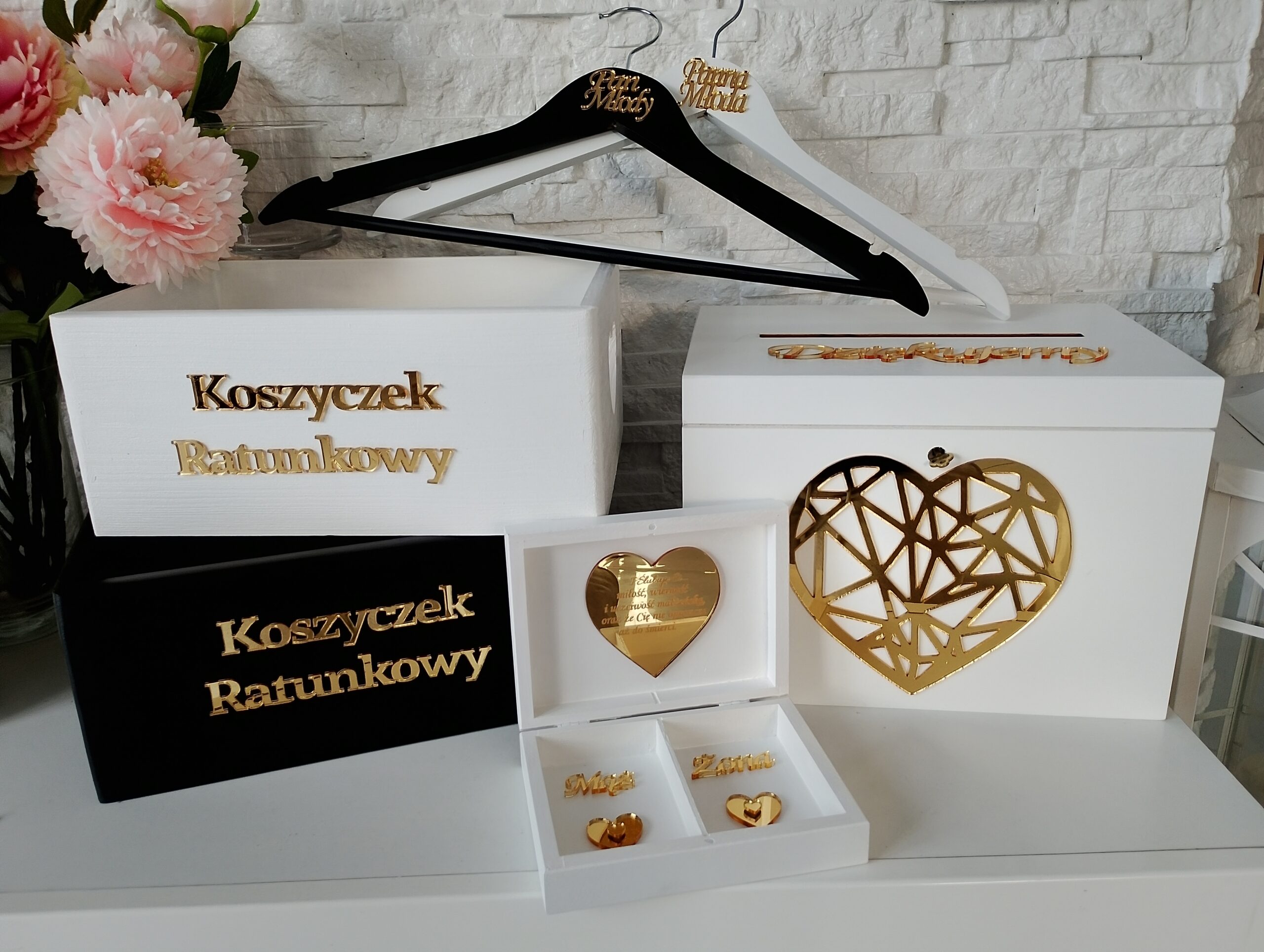 Zestaw pudełek ślubnych L z geometrycznym sercem - obrazek 2
