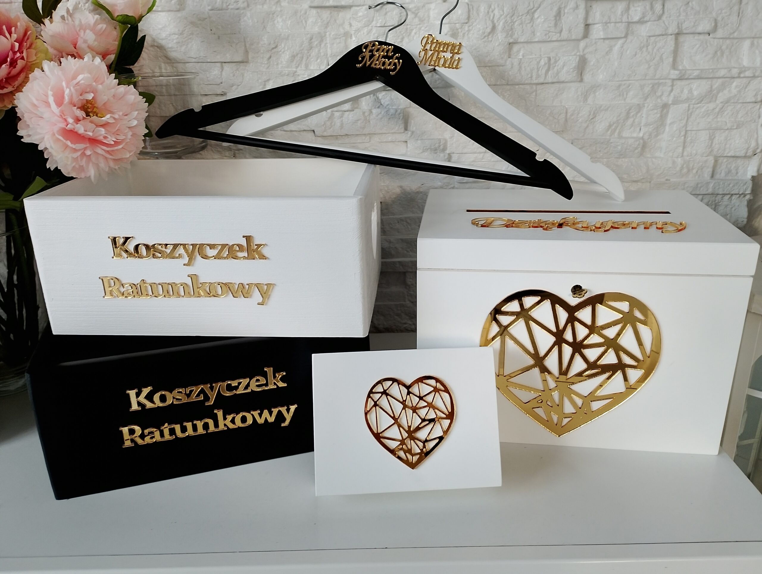 Zestaw pudełek ślubnych L z geometrycznym sercem