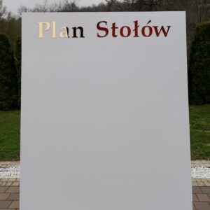 Plan stołów weselnych biały
